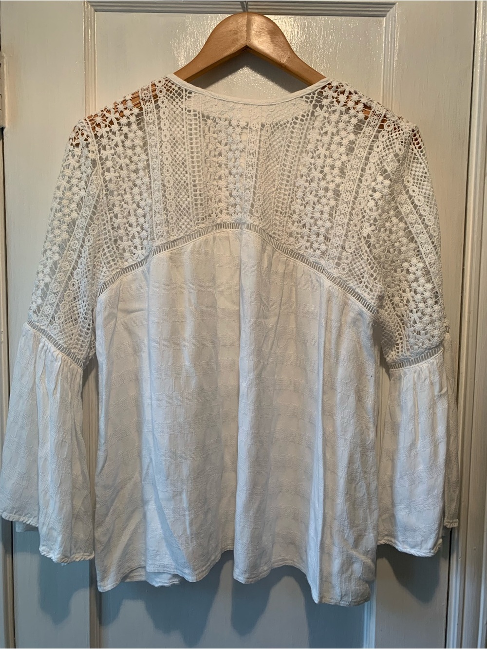 LoveStitch White Boho Crochet Top with Bell Sleeves Size XL Peasant Blouse - Picture 3 of 14
